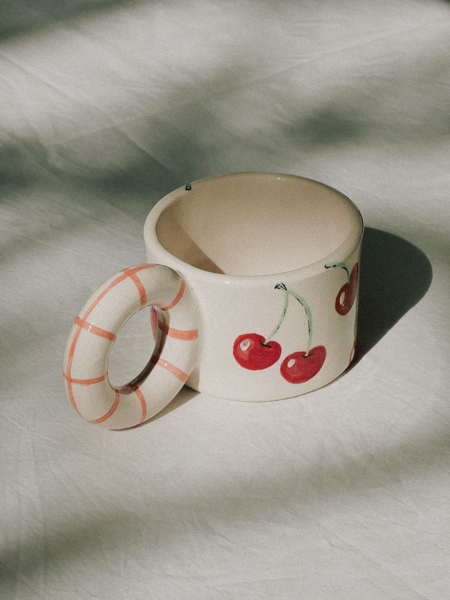 CHERRIES HANDMADE CERAMIC MUG | jeje.things