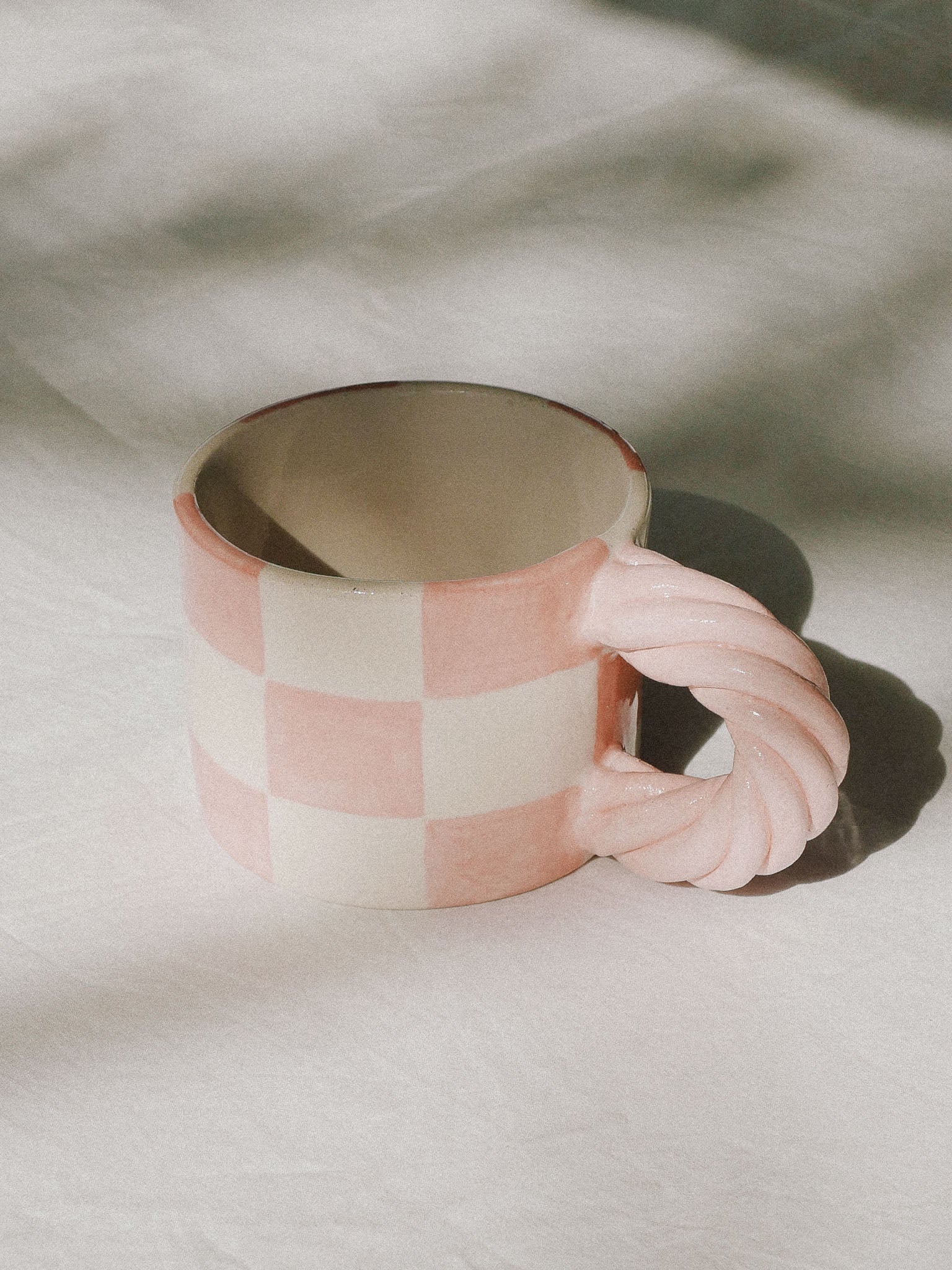 MARSHMALLOW HANDMADE CERAMIC MUG | jeje.things