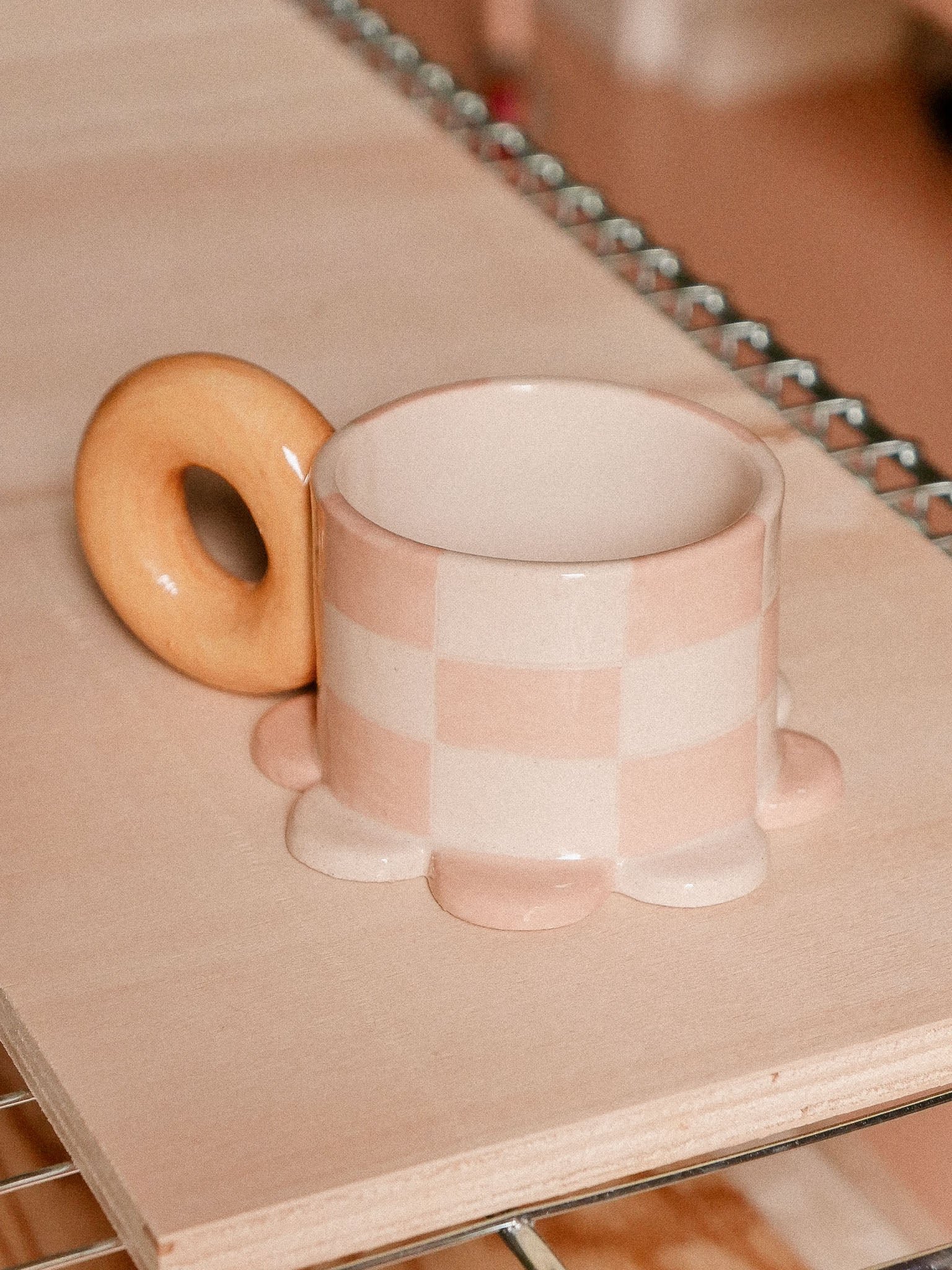 PINK DAMERO HANDMADE CERAMIC MUG | jeje.things