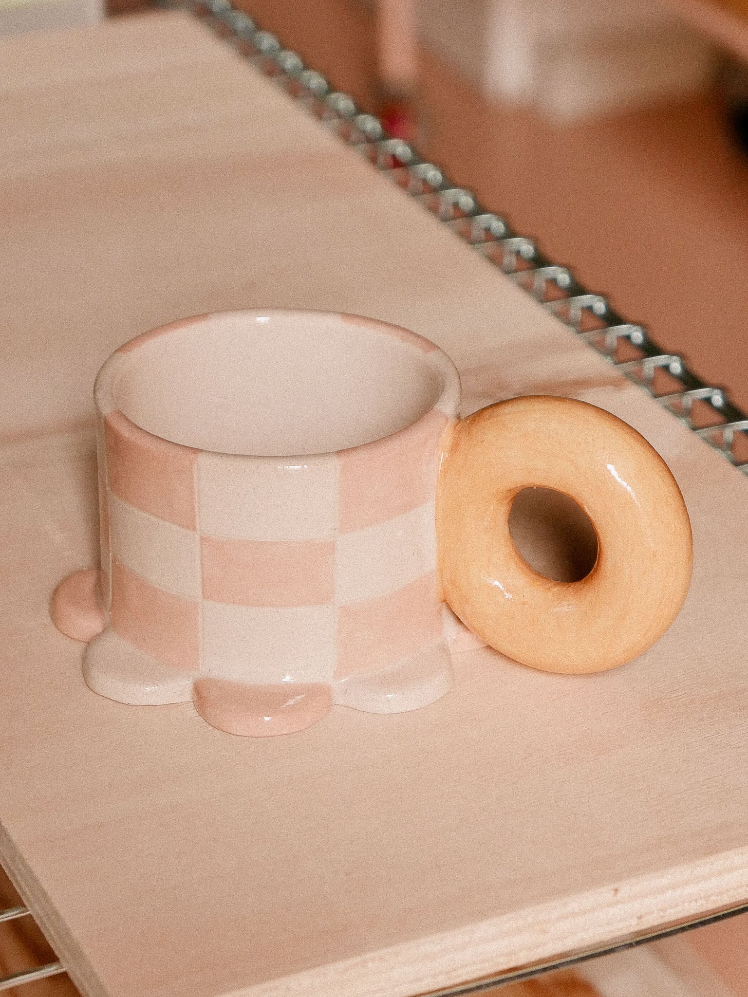 PINK DAMERO HANDMADE CERAMIC MUG | jeje.things