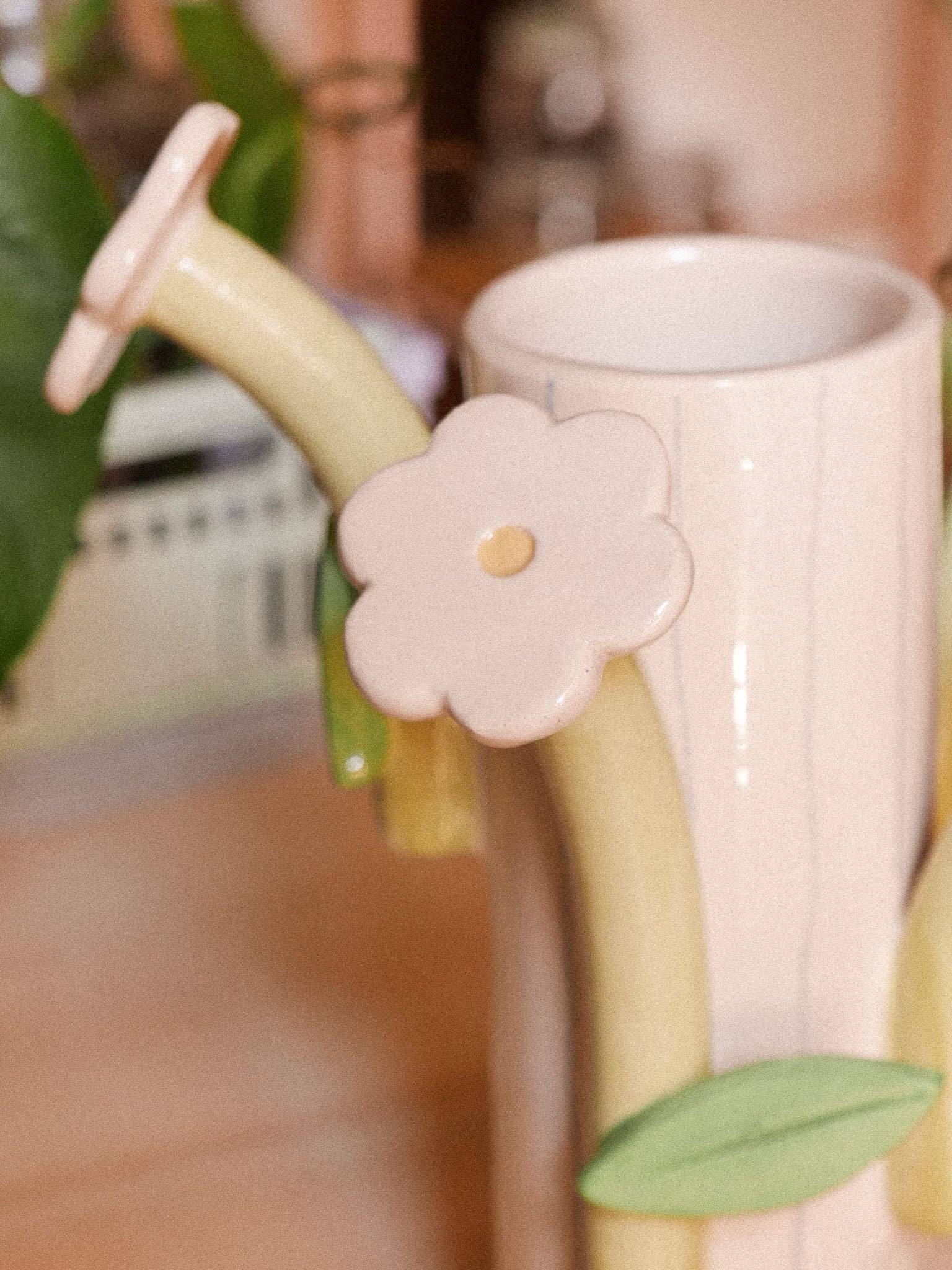 FLOWERS HANDMADE CERAMIC VASE | jeje.things