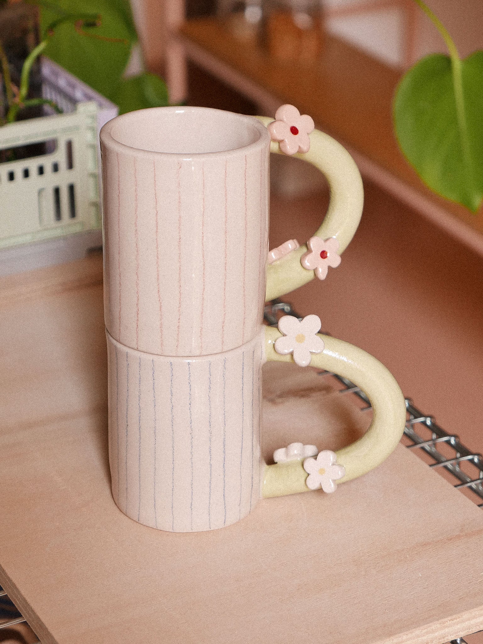 FLOWERS HANDMADE CERAMIC MUG | jeje.things