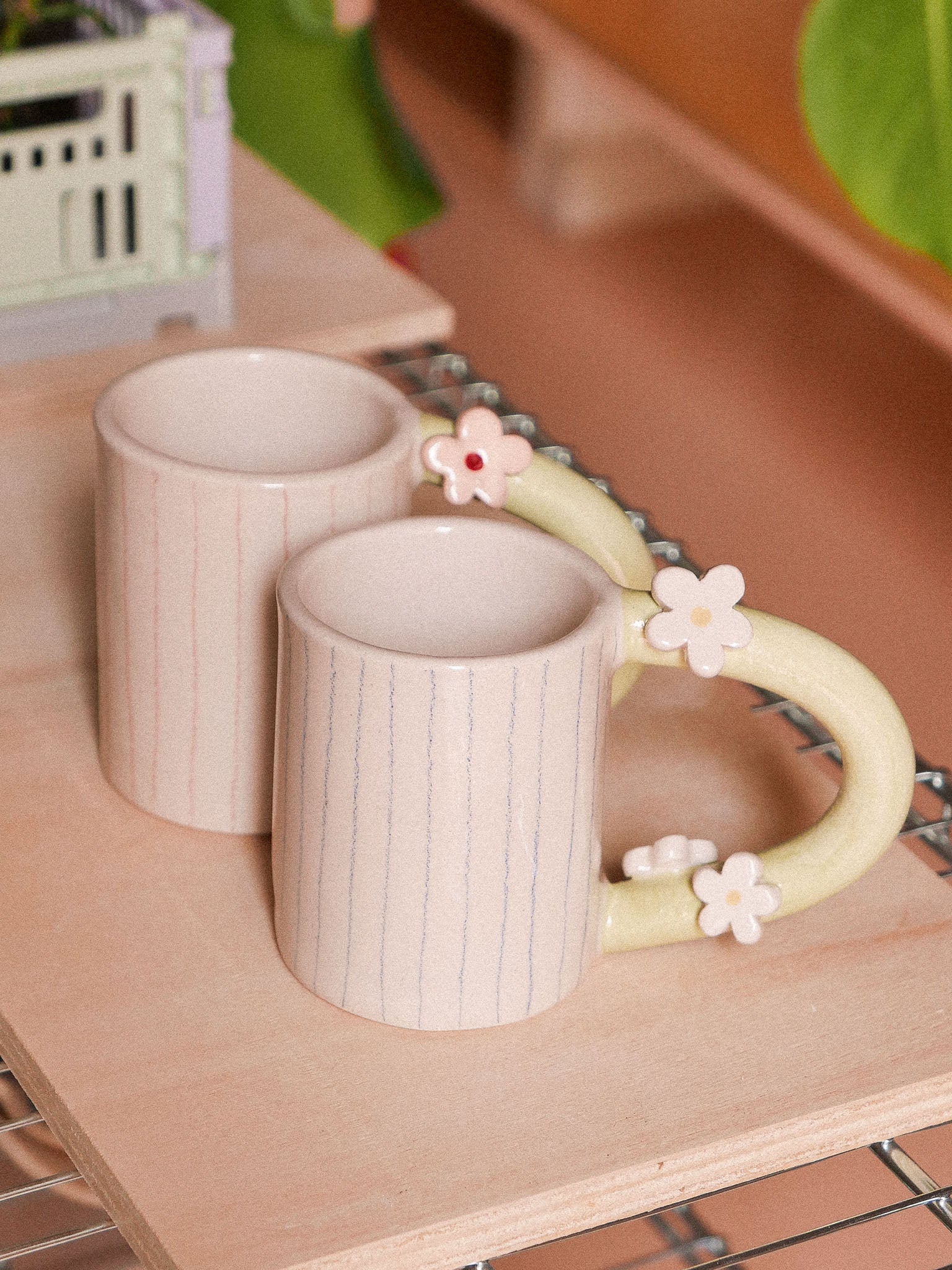 FLOWERS HANDMADE CERAMIC MUG | jeje.things