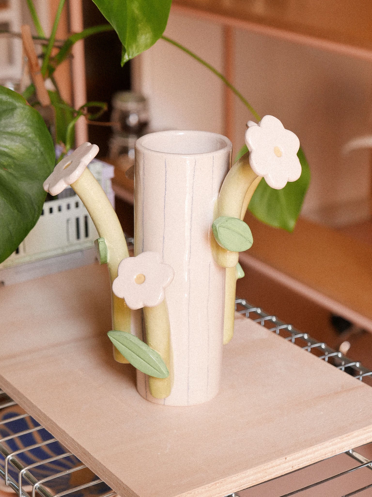 FLOWERS HANDMADE CERAMIC VASE | jeje.things