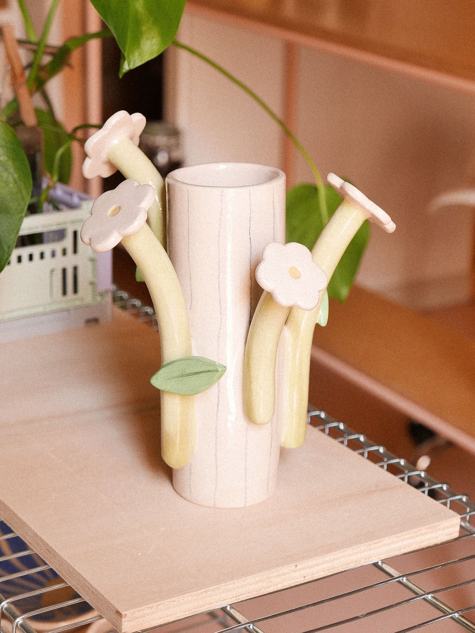 FLOWERS HANDMADE CERAMIC VASE | jeje.things