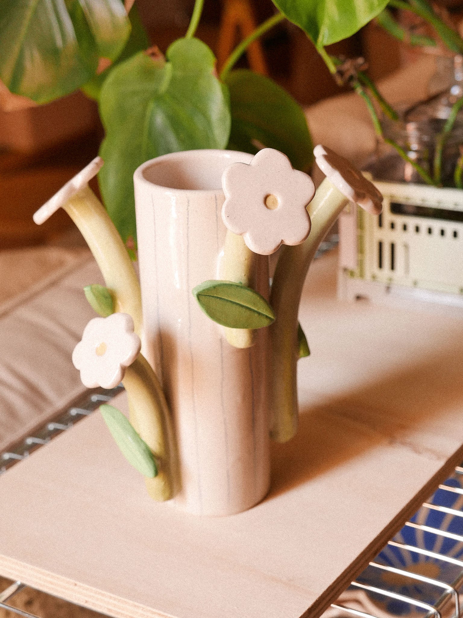 FLOWERS HANDMADE CERAMIC VASE | jeje.things