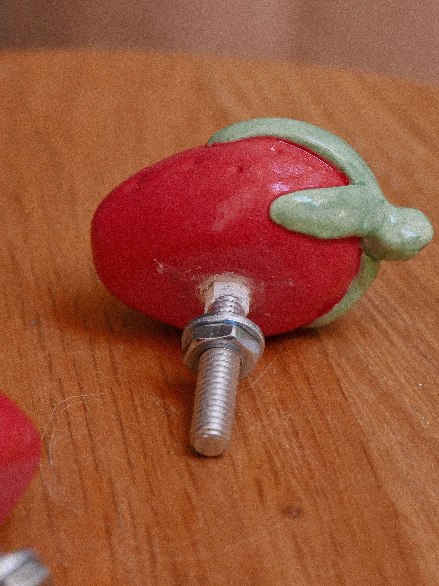 STRAWBERRY HANDMADE CERAMIC KNOBS | jeje.things