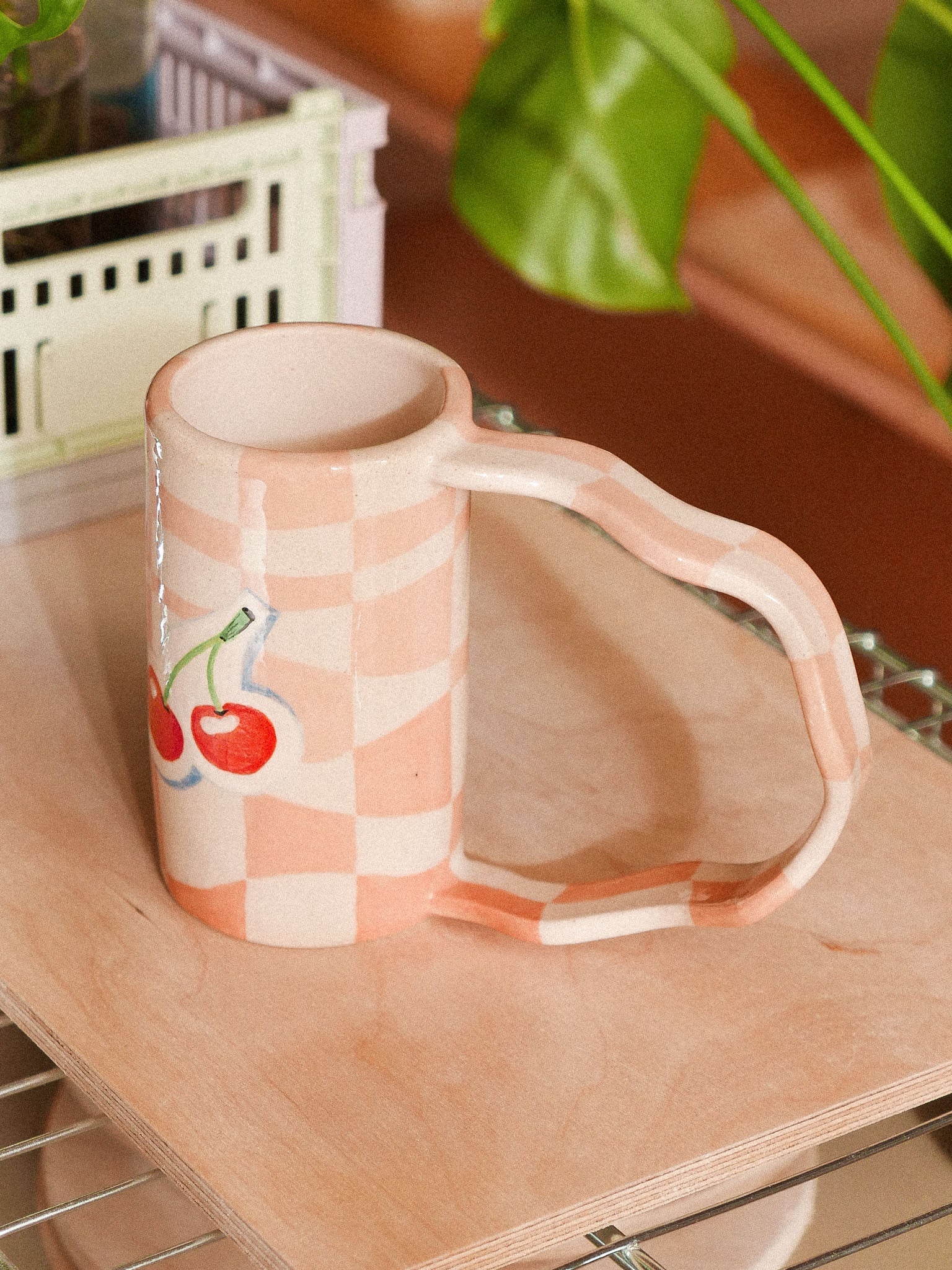 CHERRIES HANDMADE CERAMIC MUG. PINK DAMERO| jeje.things