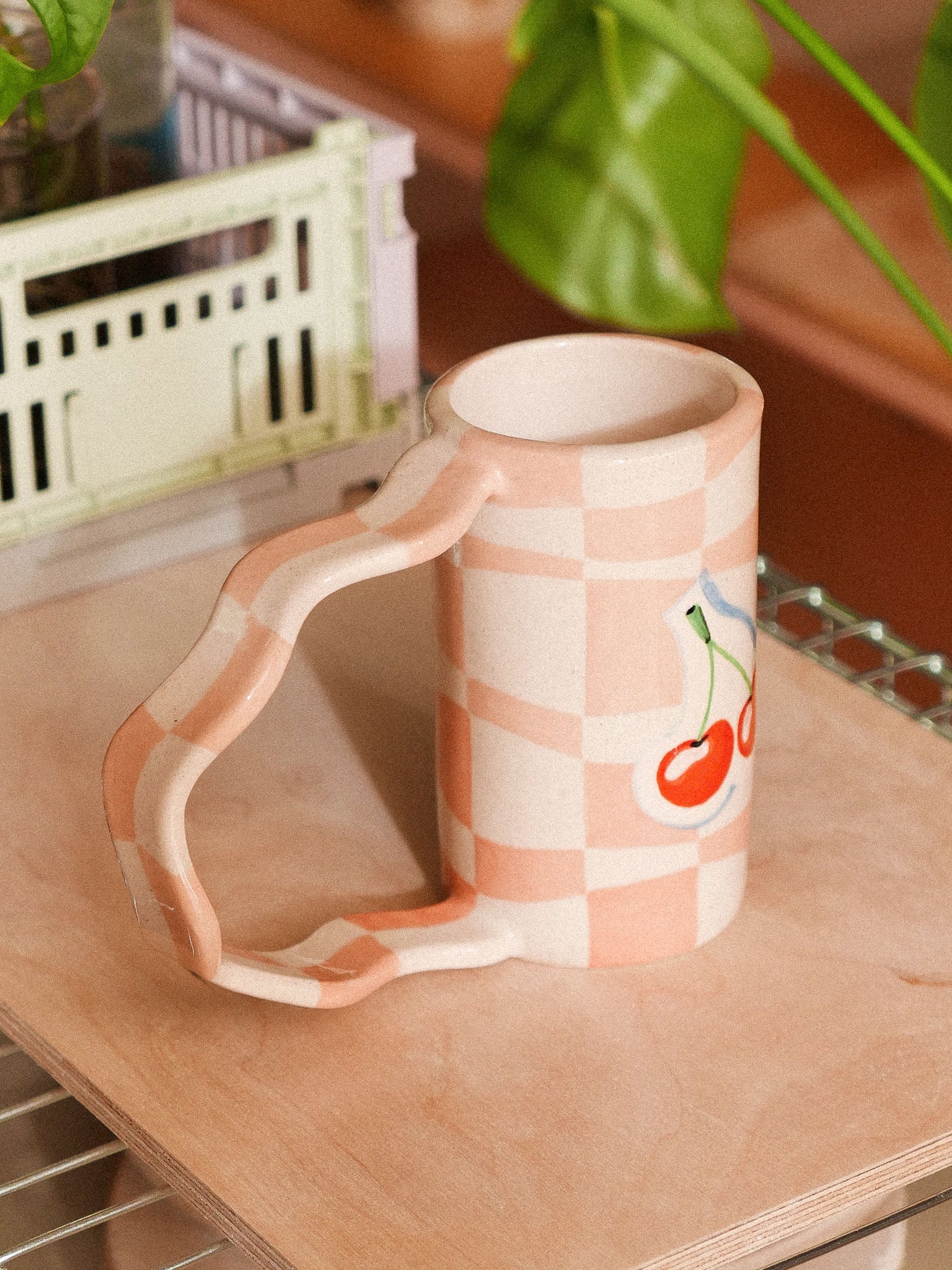 CHERRIES HANDMADE CERAMIC MUG. PINK DAMERO| jeje.things