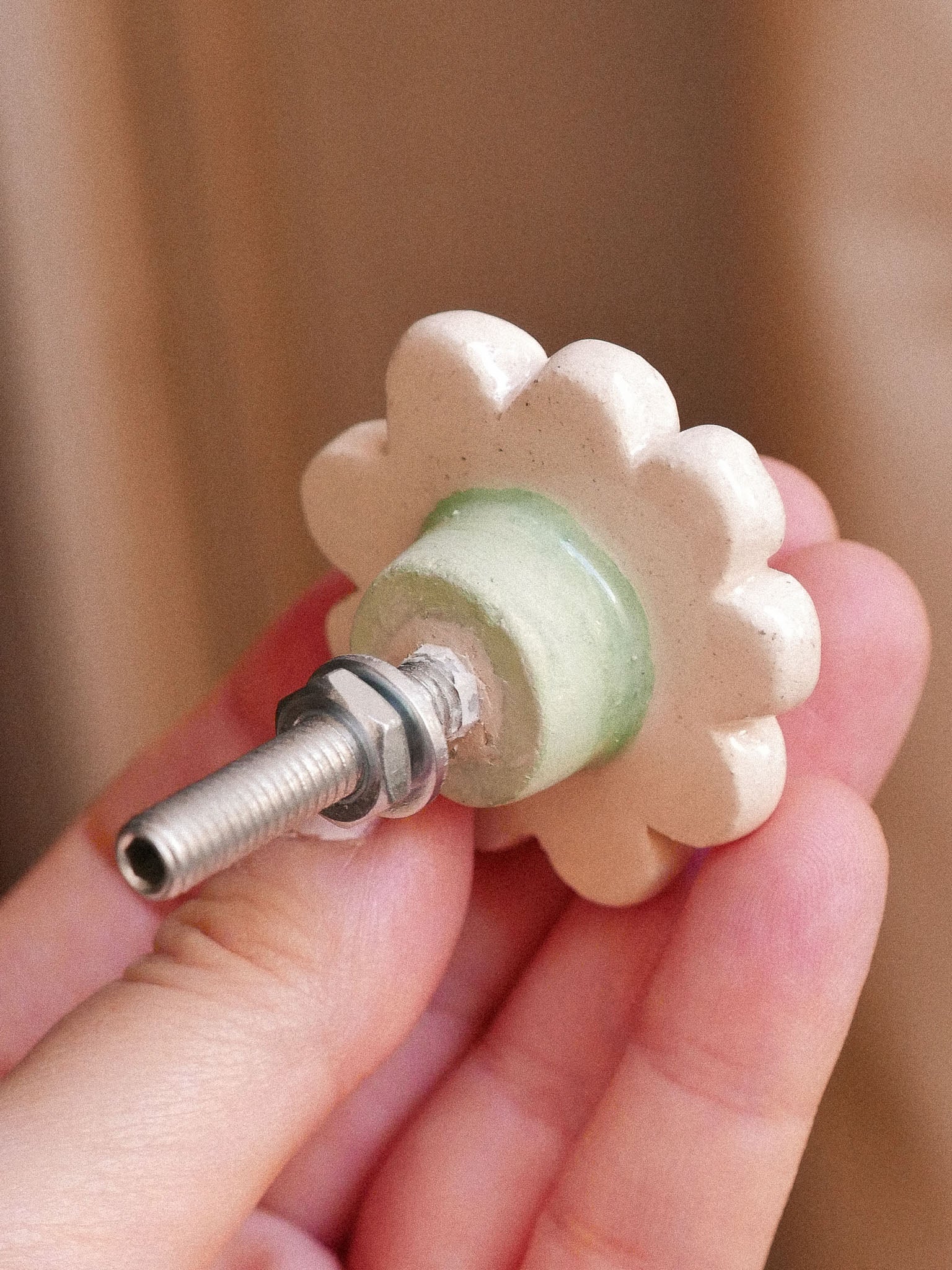 FLOWER HANDMADE CERAMIC KNOBS | jeje.things