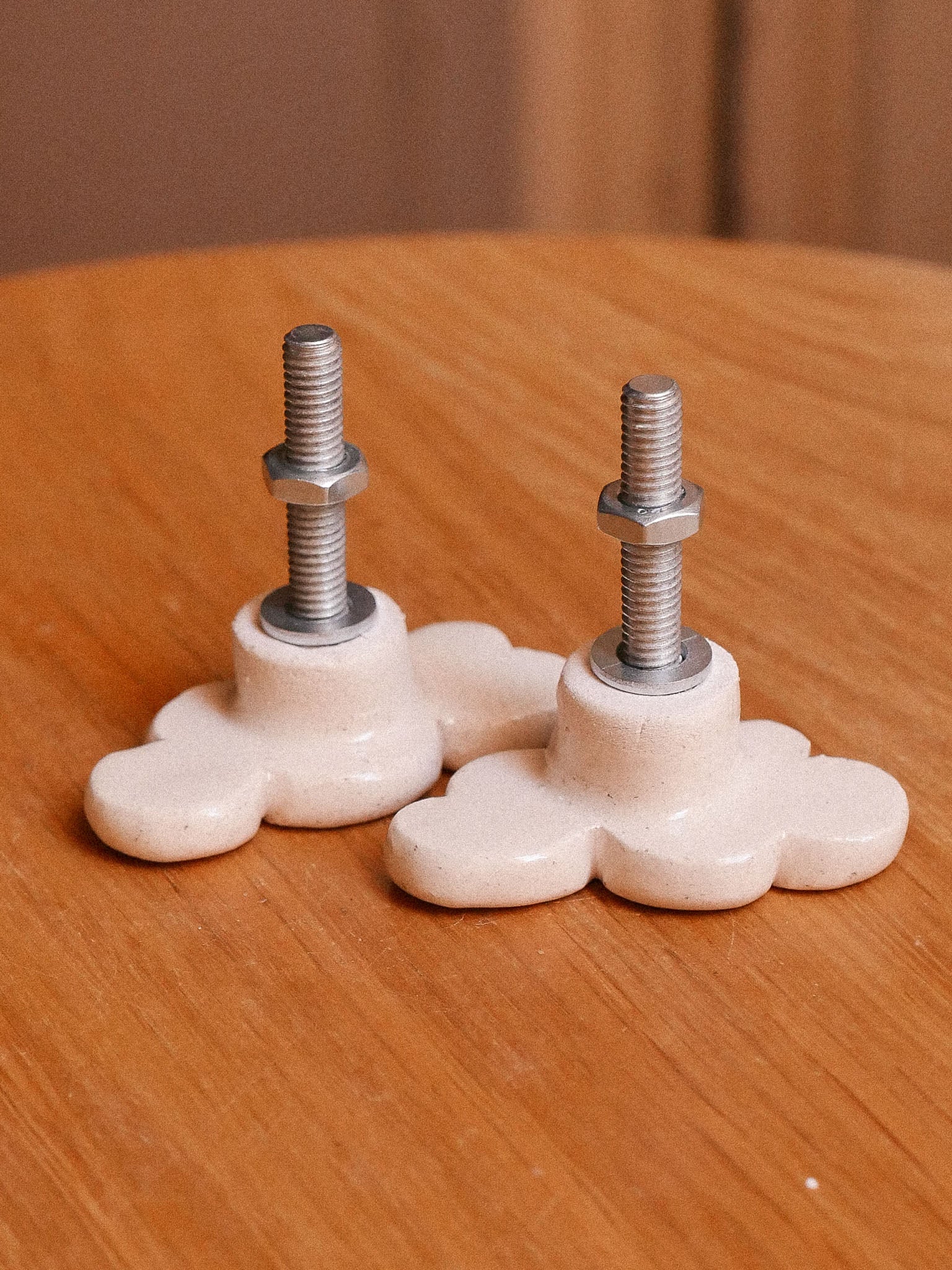 CLOUDS HANDMADE CERAMIC KNOBS | jeje.things